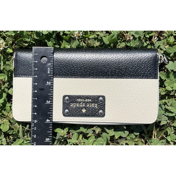 Kate Spade Wallet Womens Black White Zip Around Leather Large Continental Purse‎ - Picture 8 of 12